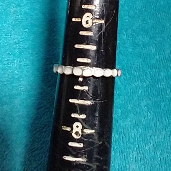 Elegant Silvertone White Enamel Ring - Picture 3 of 3